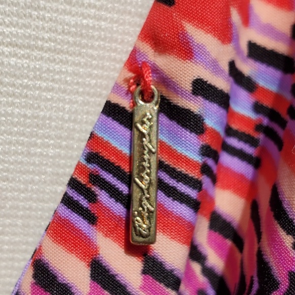 ♡Flirty & Funky Stripes Asymmetrical Mini Dress!♡♡ - Picture 6 of 7